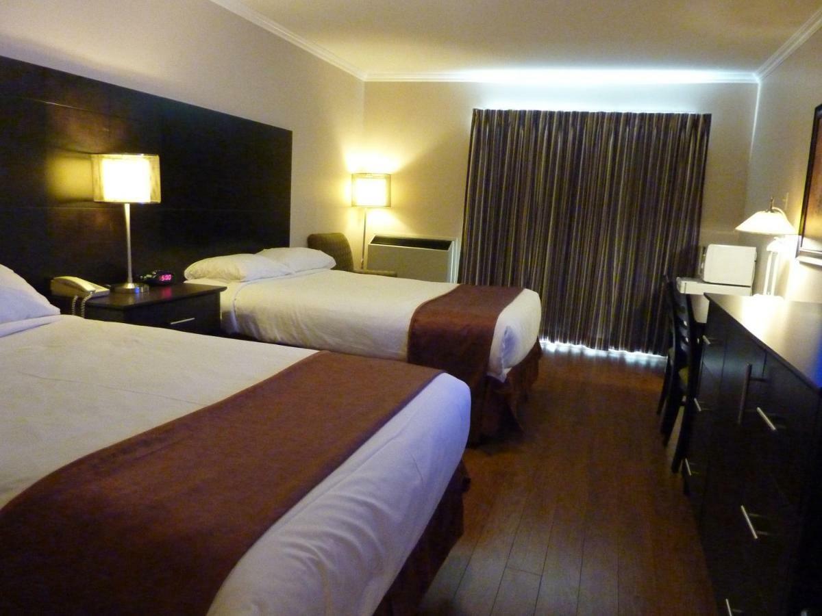 Motel Becancour Motel 2*